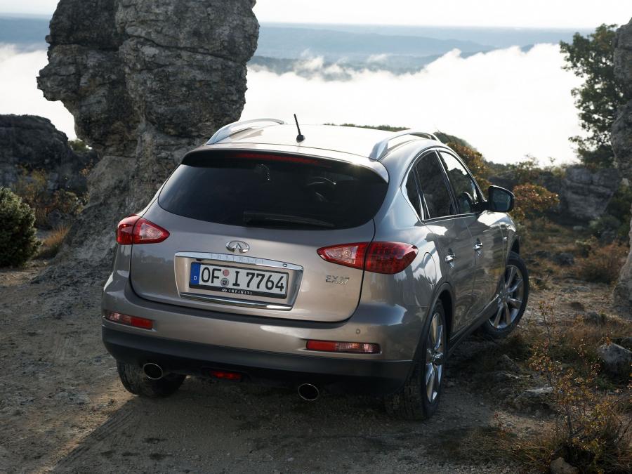  Infiniti EX37 2008 года  (фото 21 из 40)